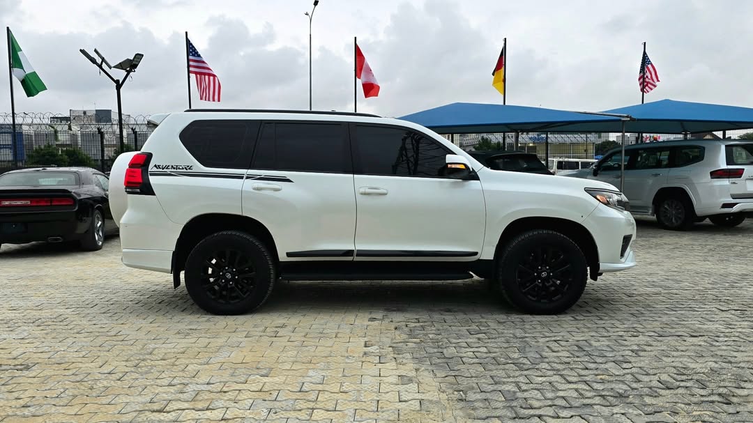 Toyota Prado VXR 2021